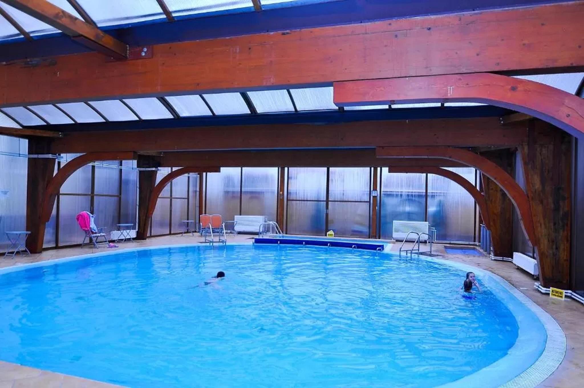 Hotel Maxim Орадя Экстерьер фото